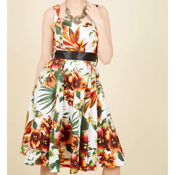 Modcloth Dresses & Skirts - ModCloth | Luau or Never Floral Dress